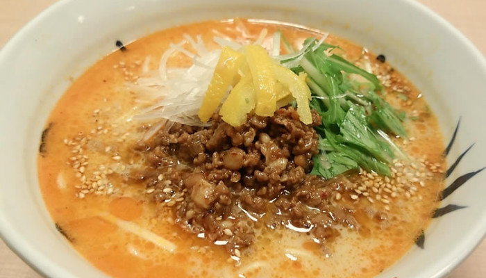 季節のラーメン　ごまの旨辛そば