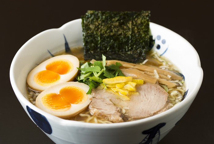 与ろゐ屋　玉子らーめん